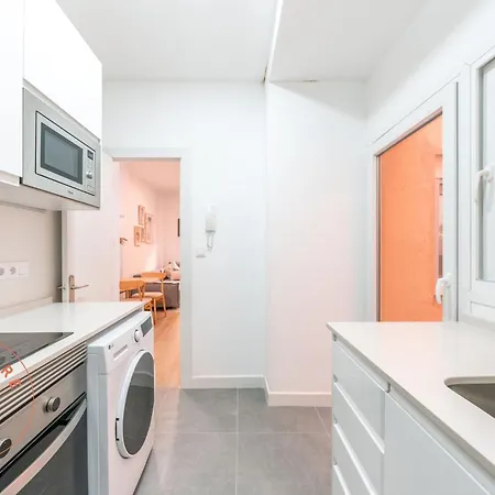 Cosy Apartment With Patio In Malaga - Tcm Exterior photo