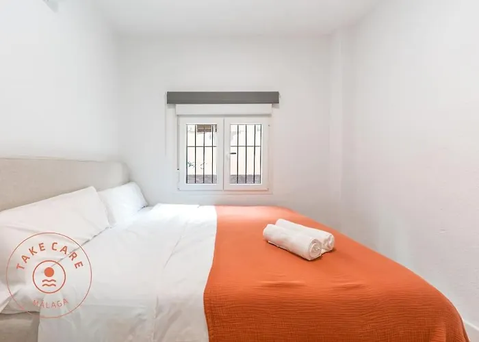 Cosy Apartment With Patio In Malaga - Tcm