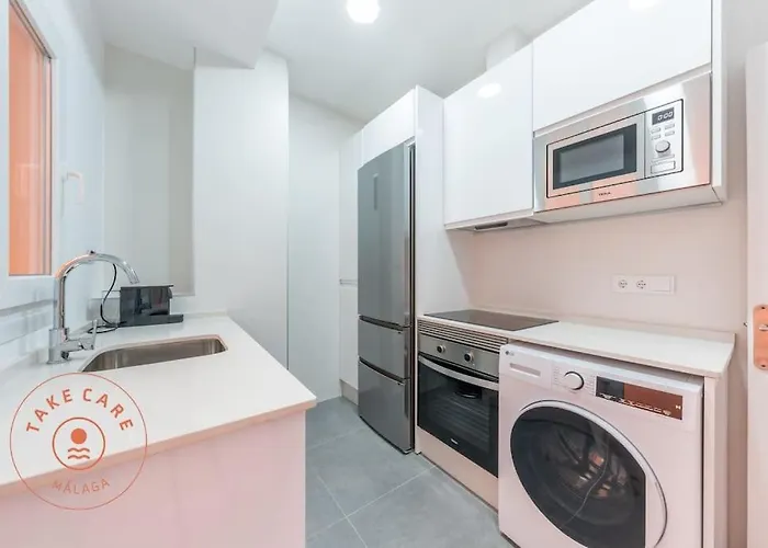 Cosy Apartment With Patio In Malaga - Tcm